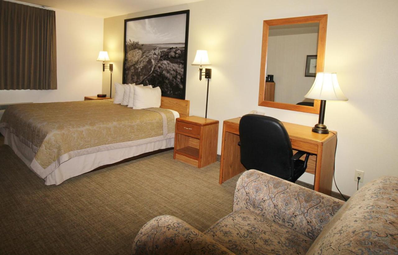 Homestead Inn And Suites Hardin Extérieur photo