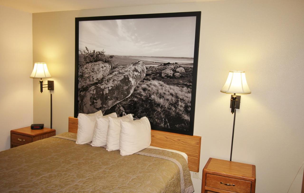 Homestead Inn And Suites Hardin Extérieur photo