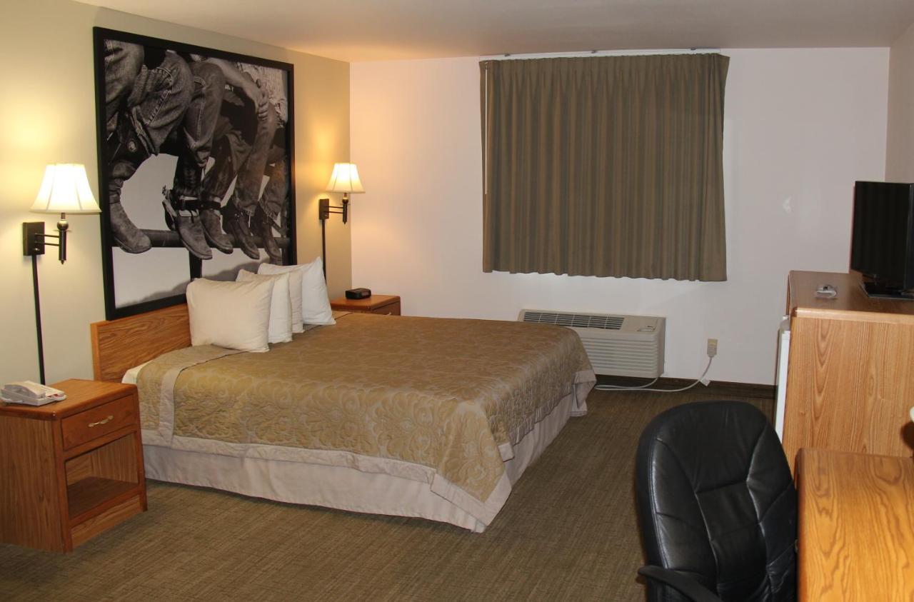 Homestead Inn And Suites Hardin Extérieur photo