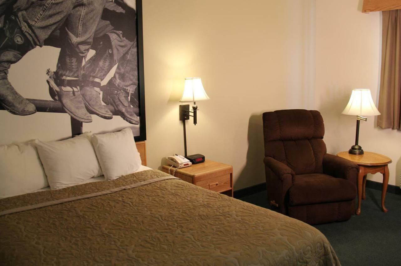Homestead Inn And Suites Hardin Extérieur photo