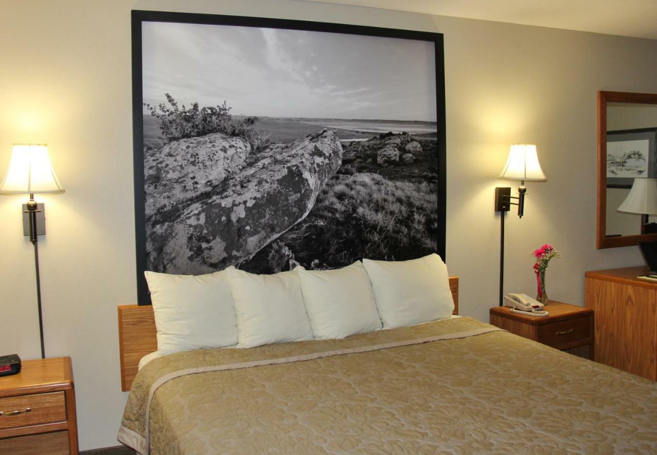 Homestead Inn And Suites Hardin Extérieur photo