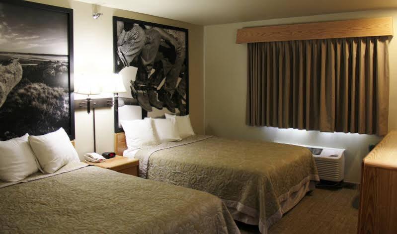 Homestead Inn And Suites Hardin Extérieur photo